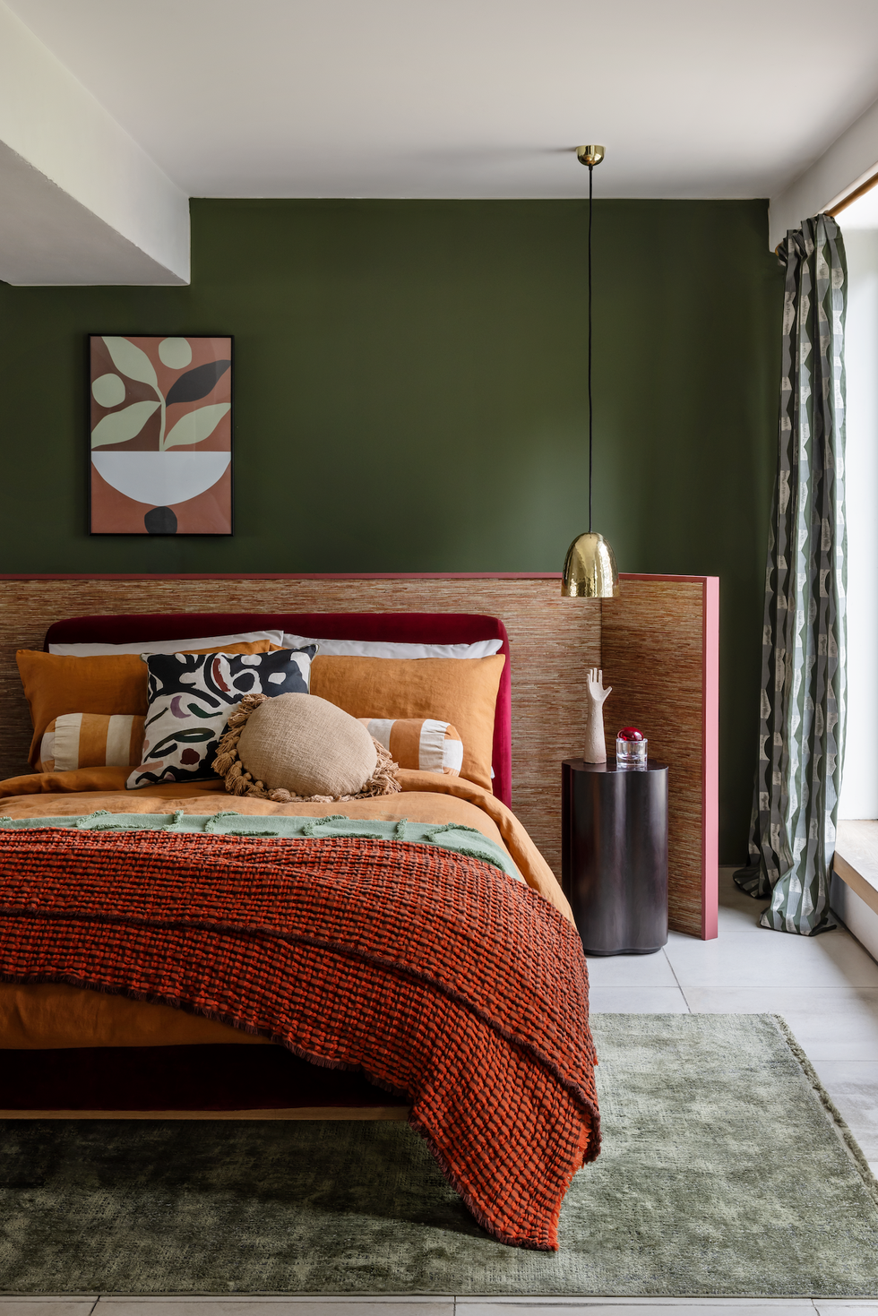 How to Style a Brass Bed  Brass bedroom, Brass bed, Beautiful