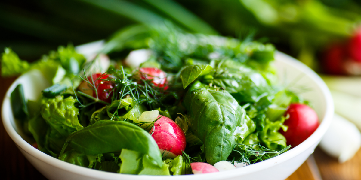 My Two-Ingredient Lazy Salad Dressing Is Weirdly Impressive At Dinner Parties