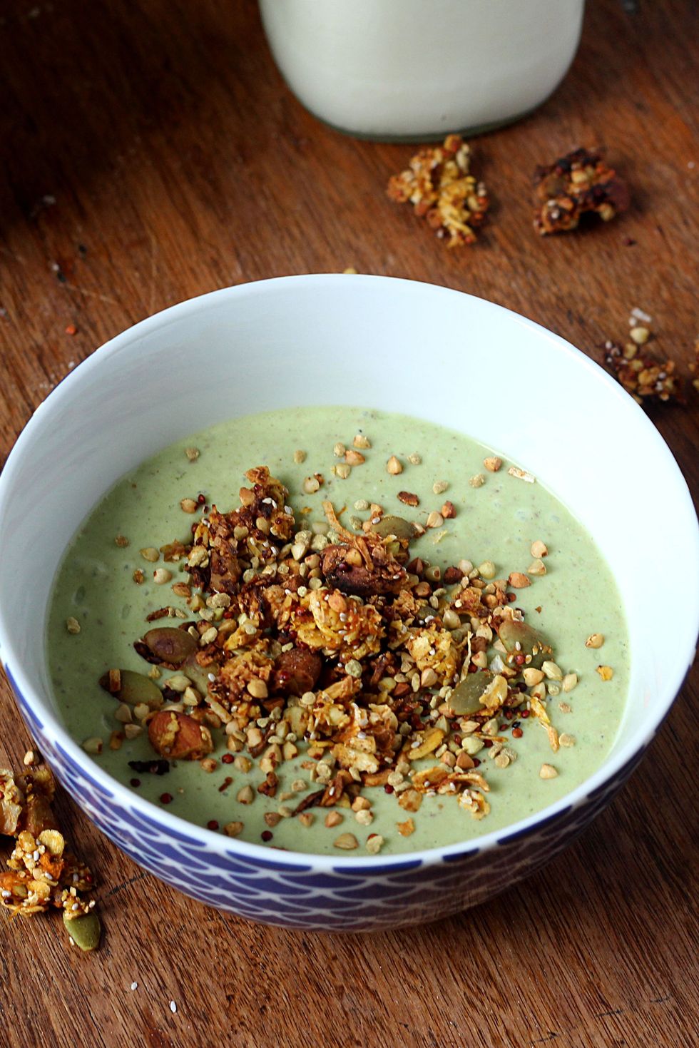 https://hips.hearstapps.com/hmg-prod/images/green-smoothie-bowl-3-to-her-core1-1440690678.jpg?crop=0.667xw:1xh;center,top&resize=980:*