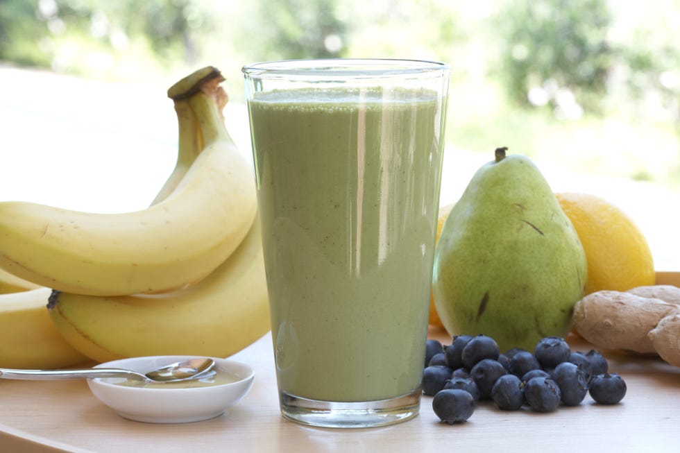 green tea matcha smoothie with bananas, ginger, blueberries, pear, lemon and honey