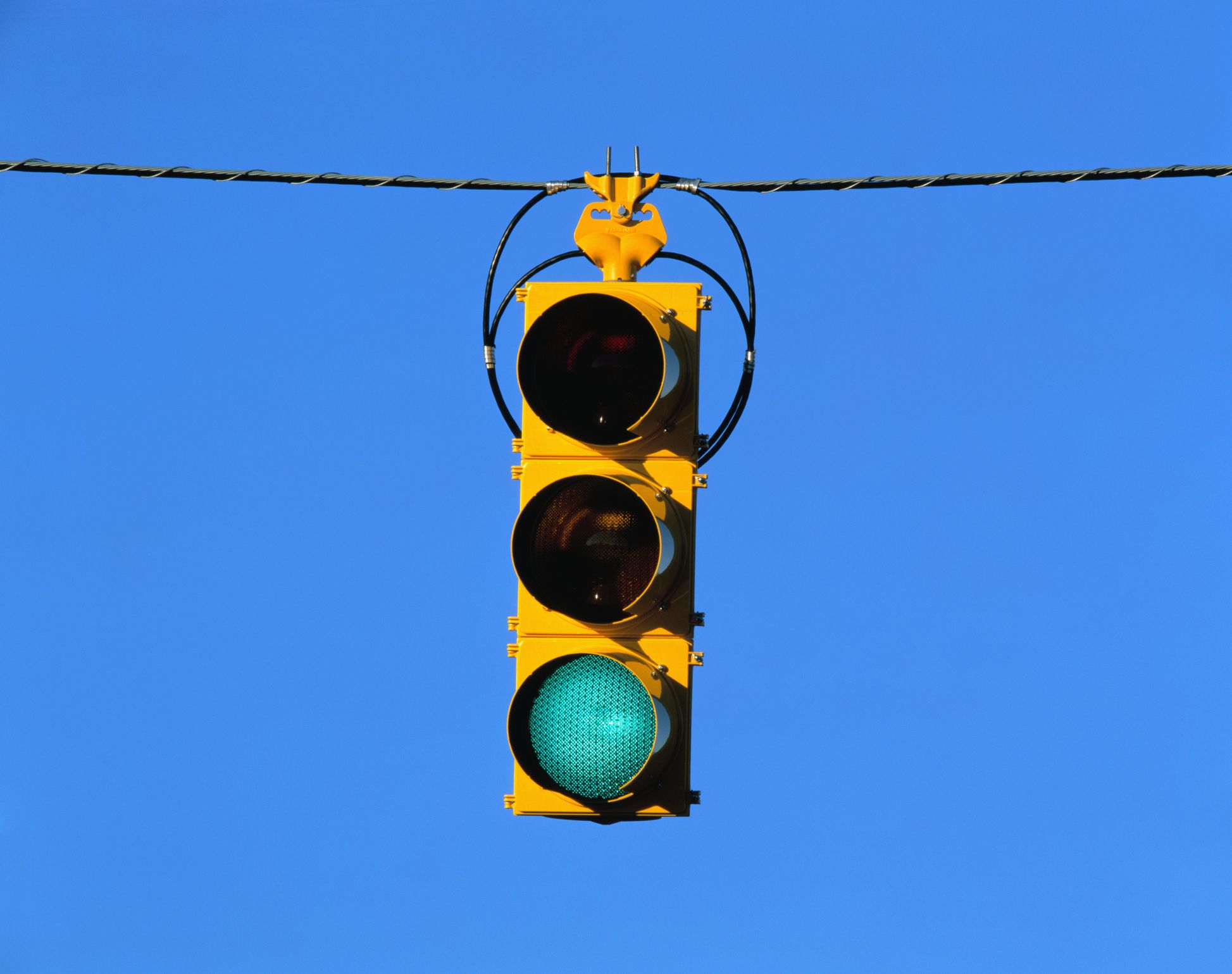 Traffic Lights Need a Fourth Color, Study Says: Here's Why