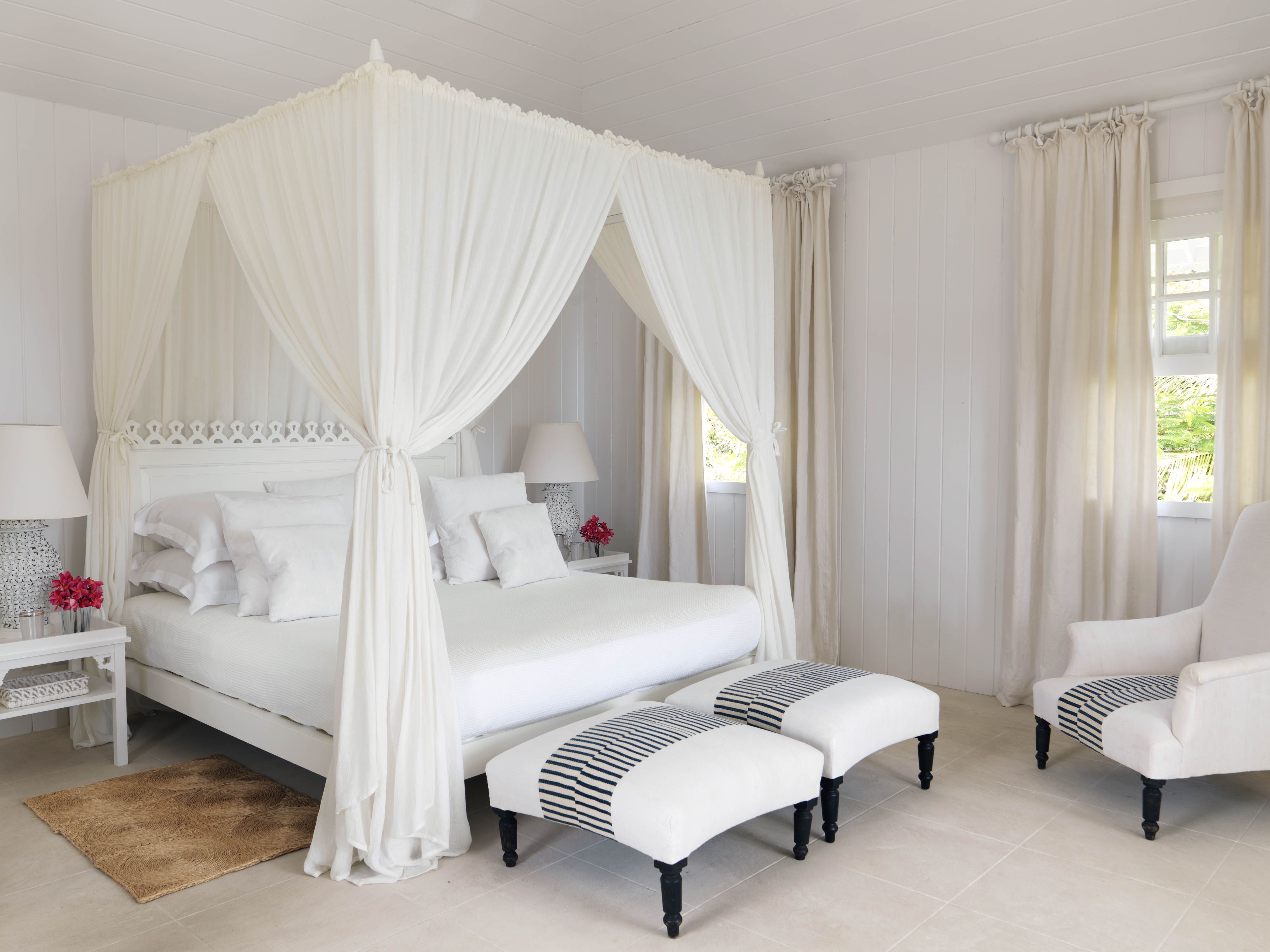 White colour bed design top