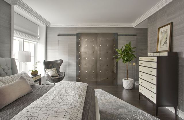 34 Stylish Gray Bedrooms - Ideas for Gray Walls, Furniture & Decor ...