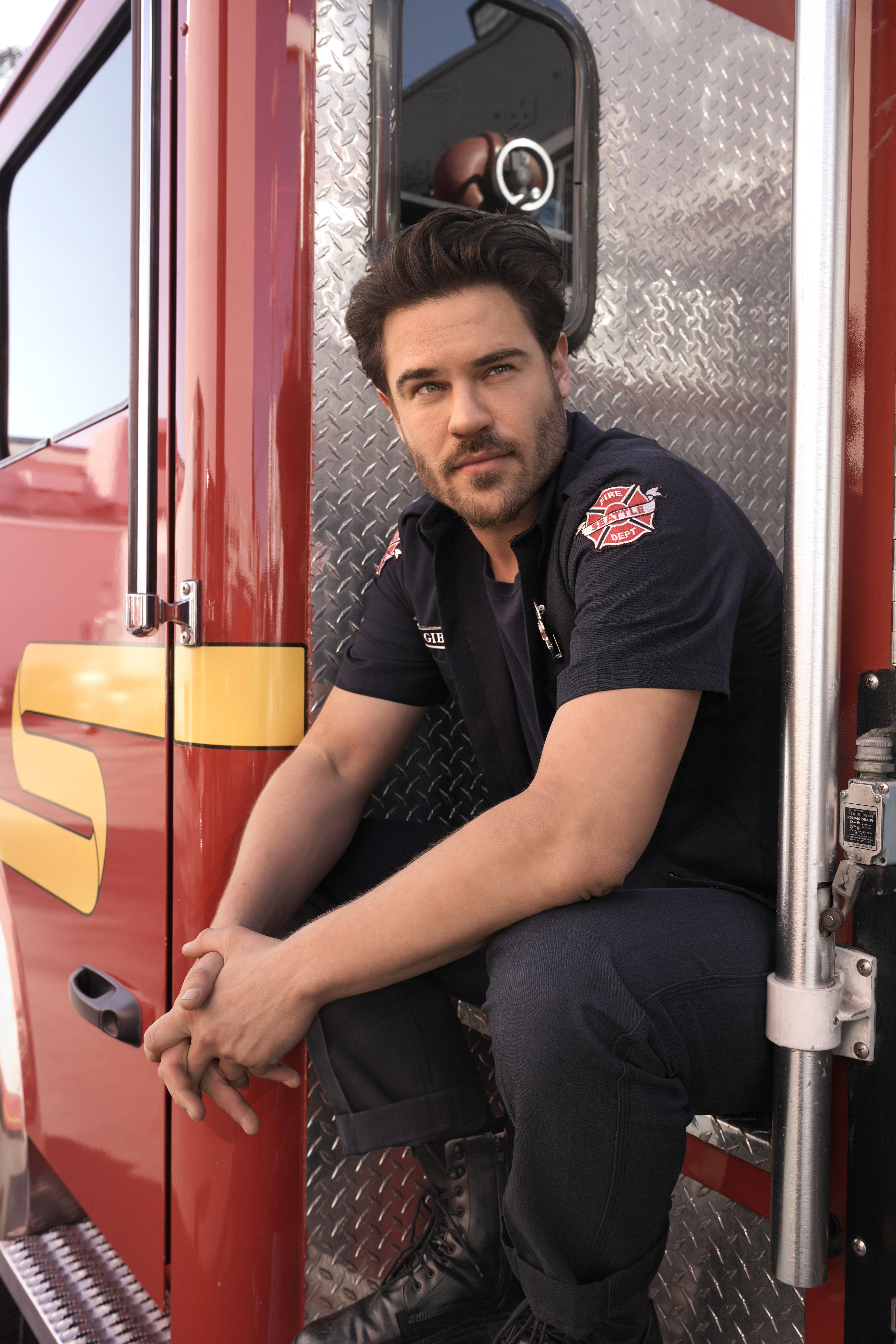 Watch grey's anatomy station 19 crossover online discount free