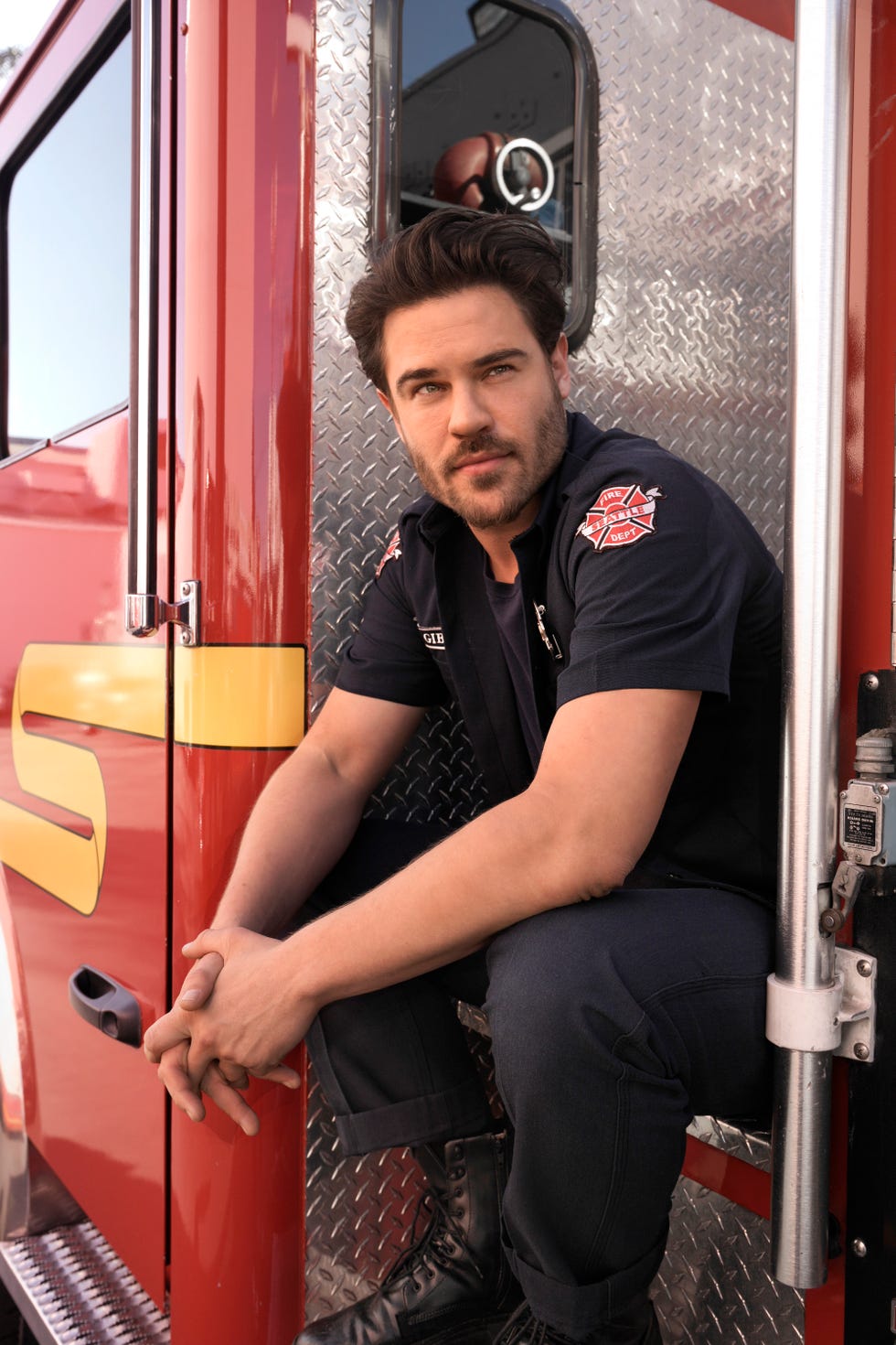 Station 19 star Grey Damon wants 9-1-1 crossover