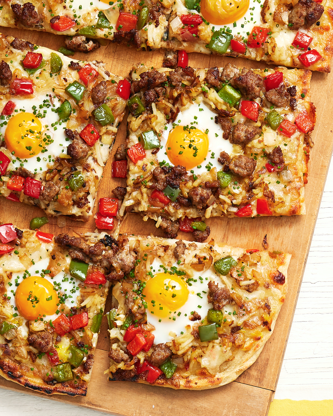 grilled breakfast pizza
