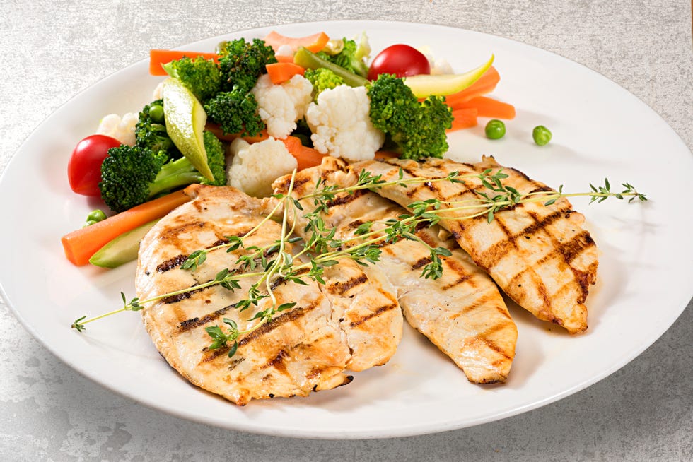 grilled chicken breast with steamed vegetables