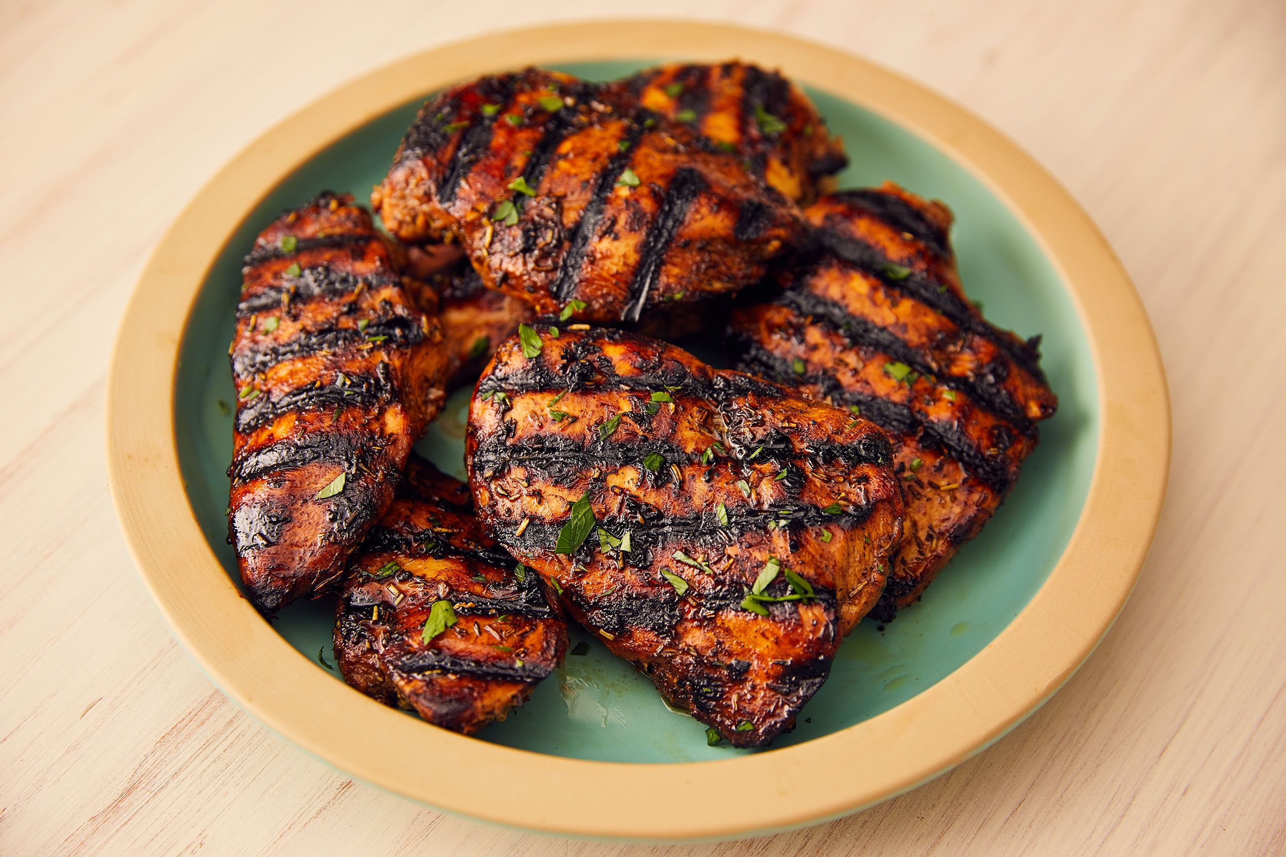 Best Grilled Chicken Breast Recipe - How to Grill Juicy Chicken Breast
