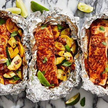 grilled honey chipotle salmon foil packets with summer squash
