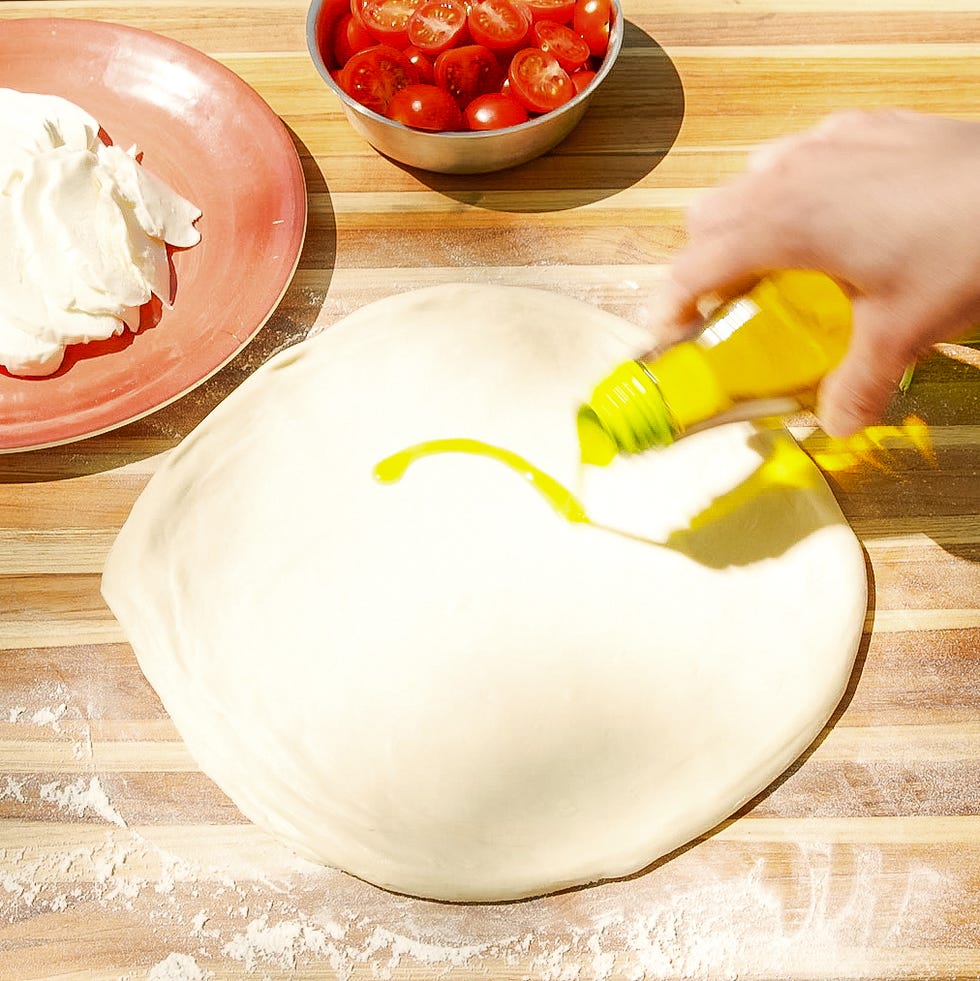 grilled pizza video stills