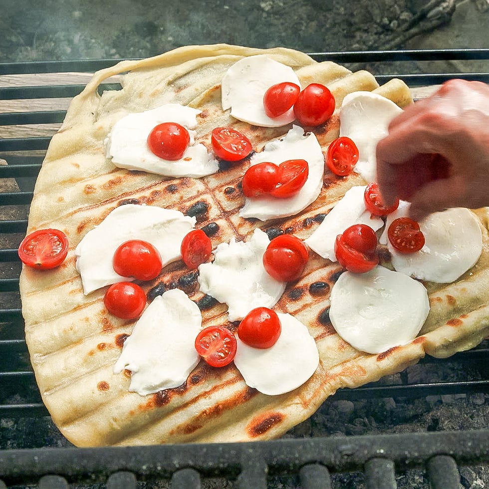 grilled pizza video stills