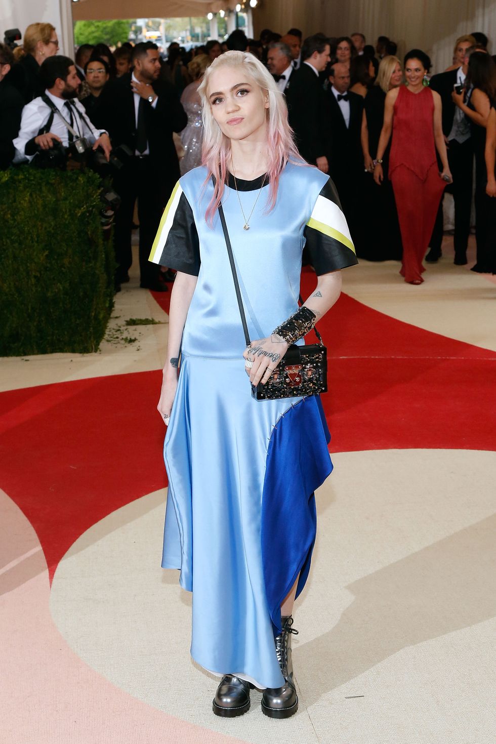"manus x machina fashion in an age of technology" costume institute gala   arrivals