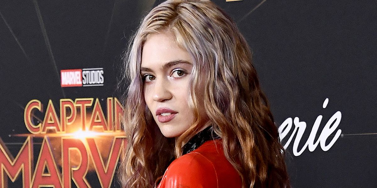 Grimes Is Incredibly Sculpted In Nude Photos On Instagram