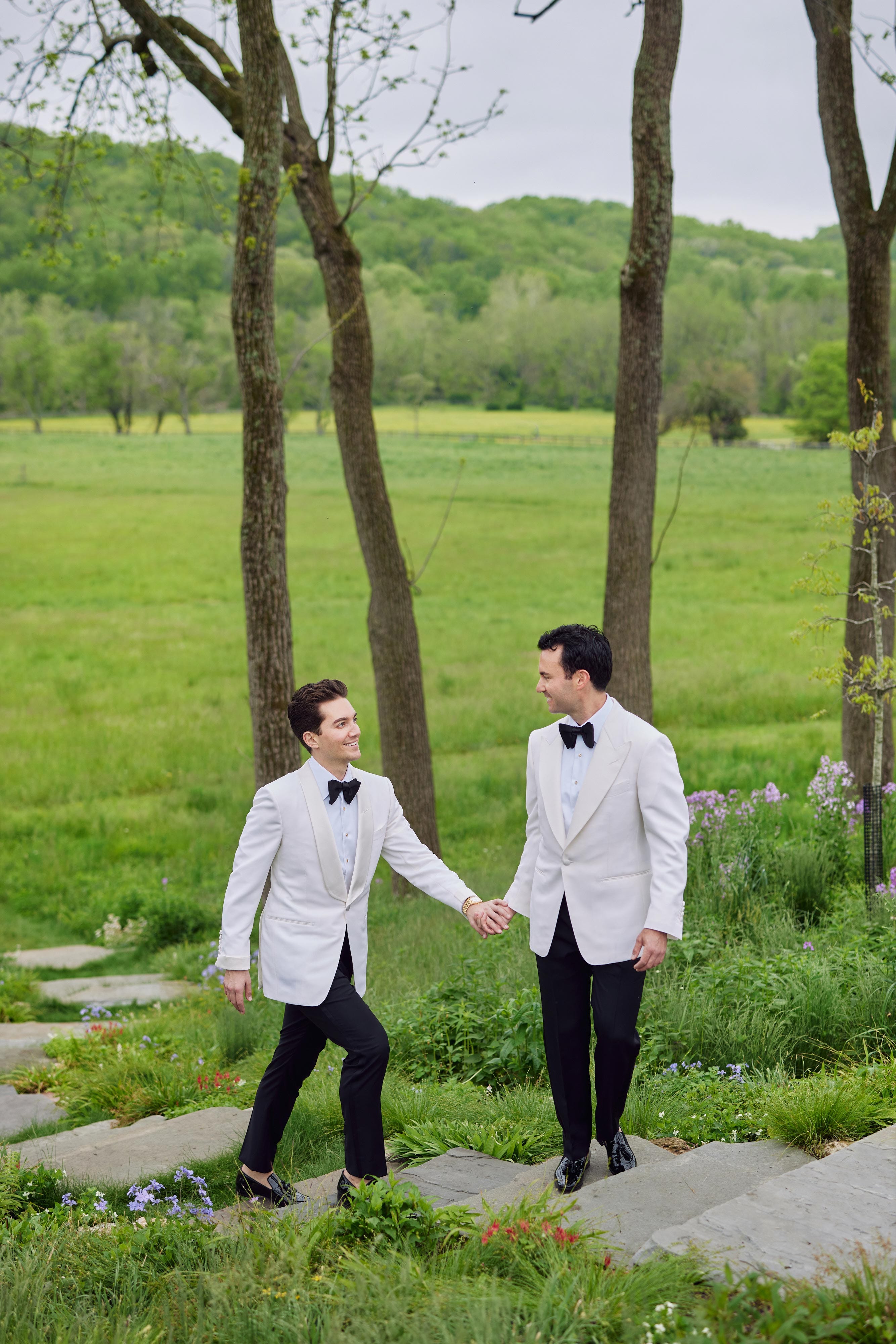 Eric Goldie & Jeremy Batoff's Gilded Wedding in the Maryland Countryside