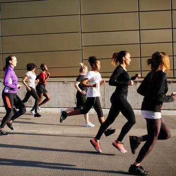 women safety boot running