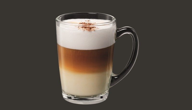 Drink, Latte macchiato, Irish cream, Caffè macchiato, Alcoholic beverage, Food, Cup, Distilled beverage, Café au lait, Coffee, 