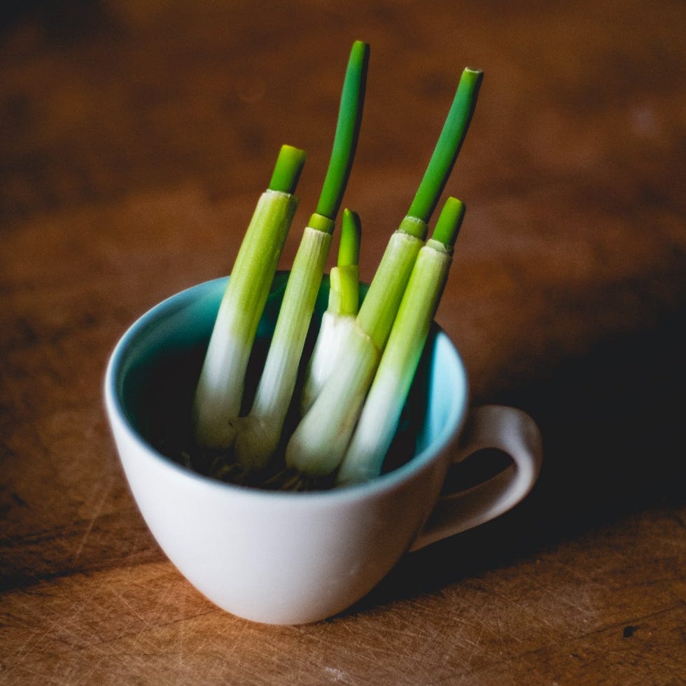 How To Cut Spring Onions  Spring Onions For Duck Pancakes