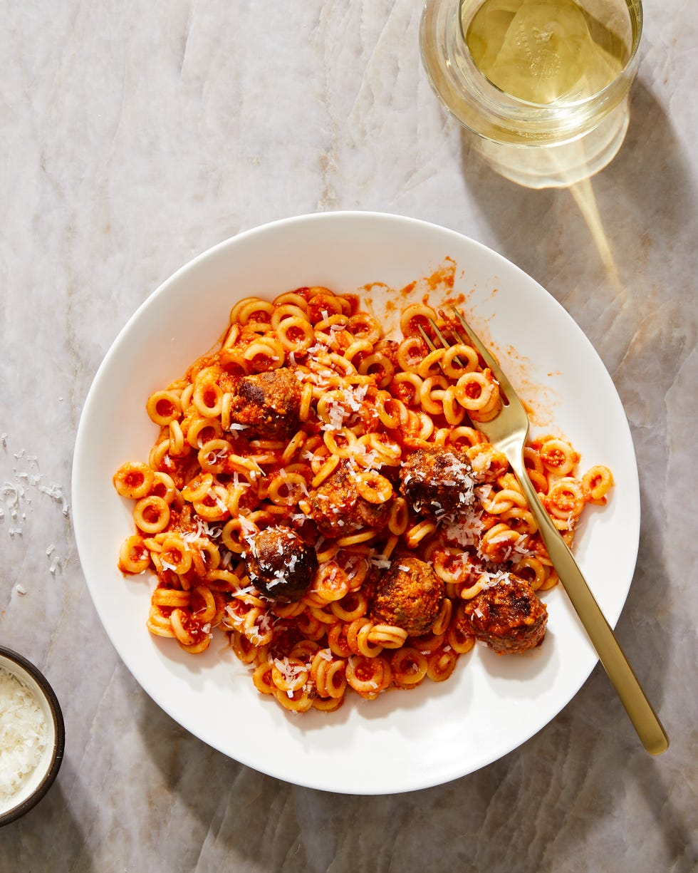 grownup spaghettios and meatballs