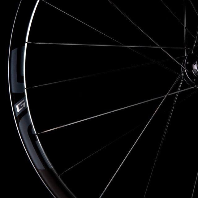 Bicycle wheel, Spoke, Bicycle part, Wheel, Rim, Automotive wheel system, Bicycle tire, Auto part, Circle, Black-and-white, 