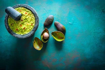 guacamole en molcajete