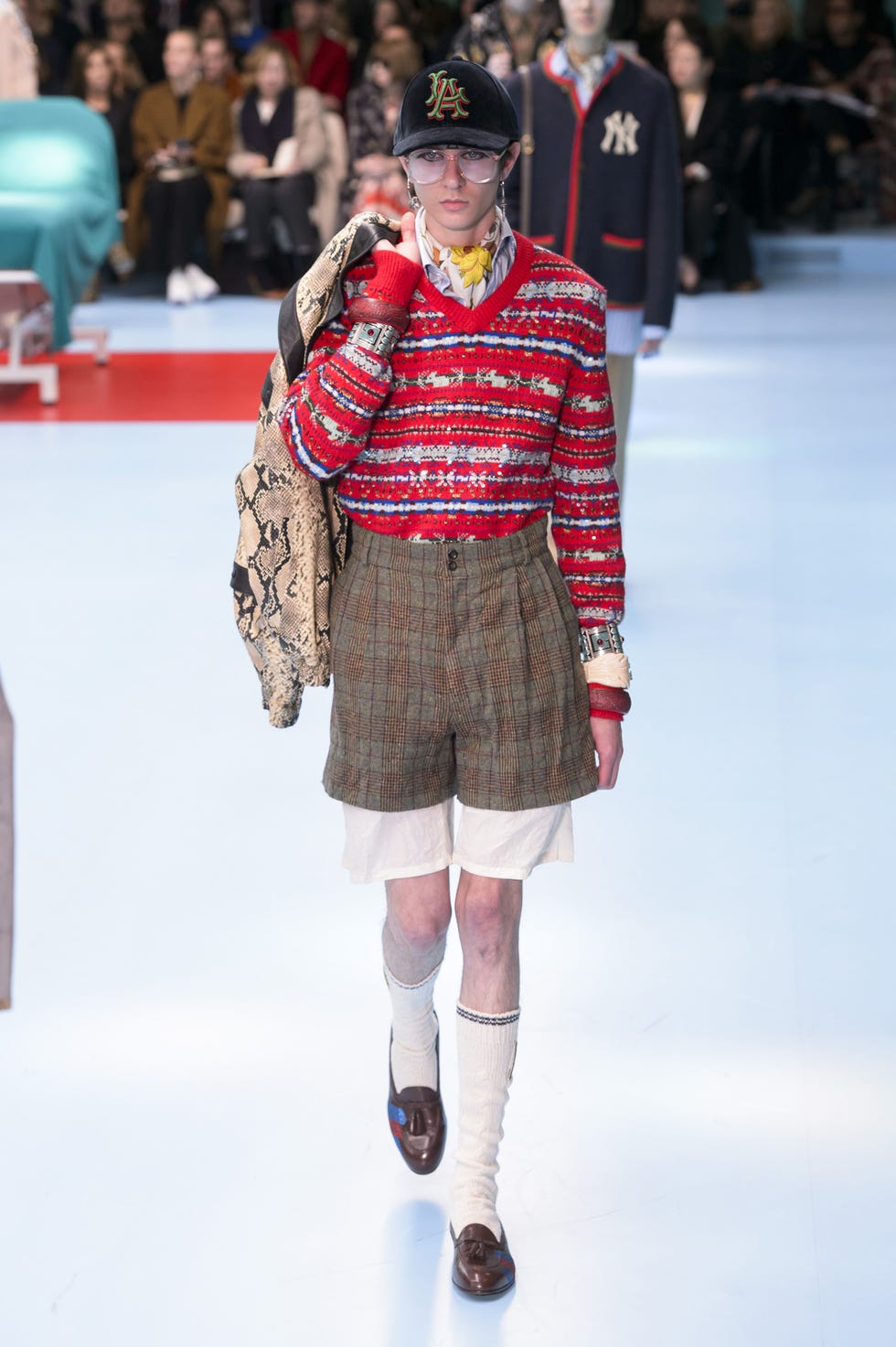 90 Looks From Gucci Fall 2018 MFW Show – Gucci Runway at London Fashion ...