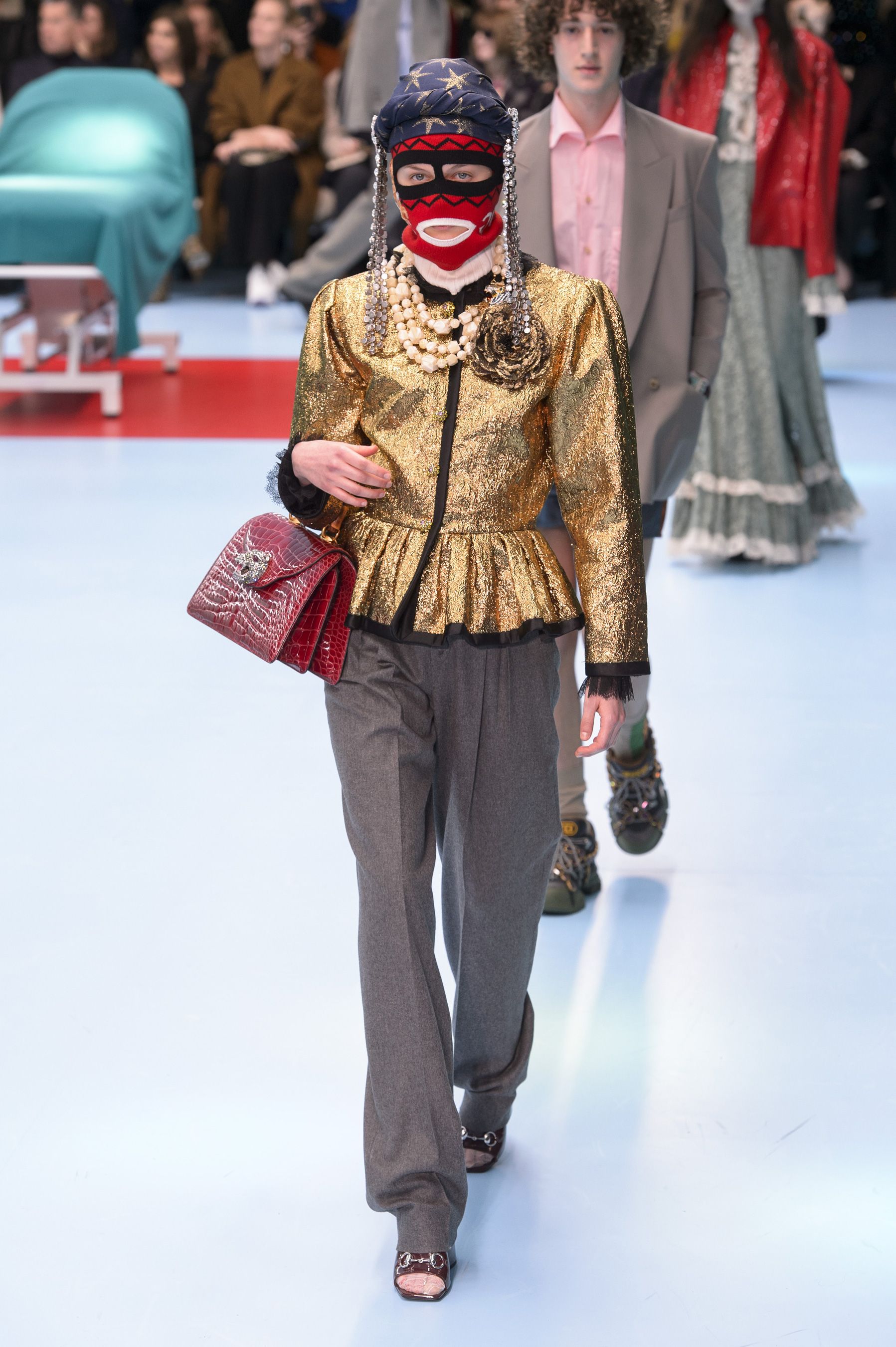 90 Looks From Gucci Fall 2018 MFW Show – Gucci Runway at London Fashion Week