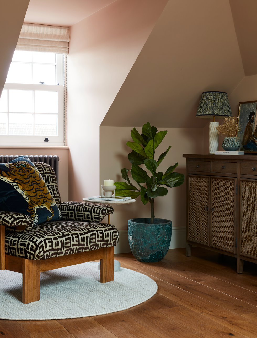 guest bedroom ideas seating area