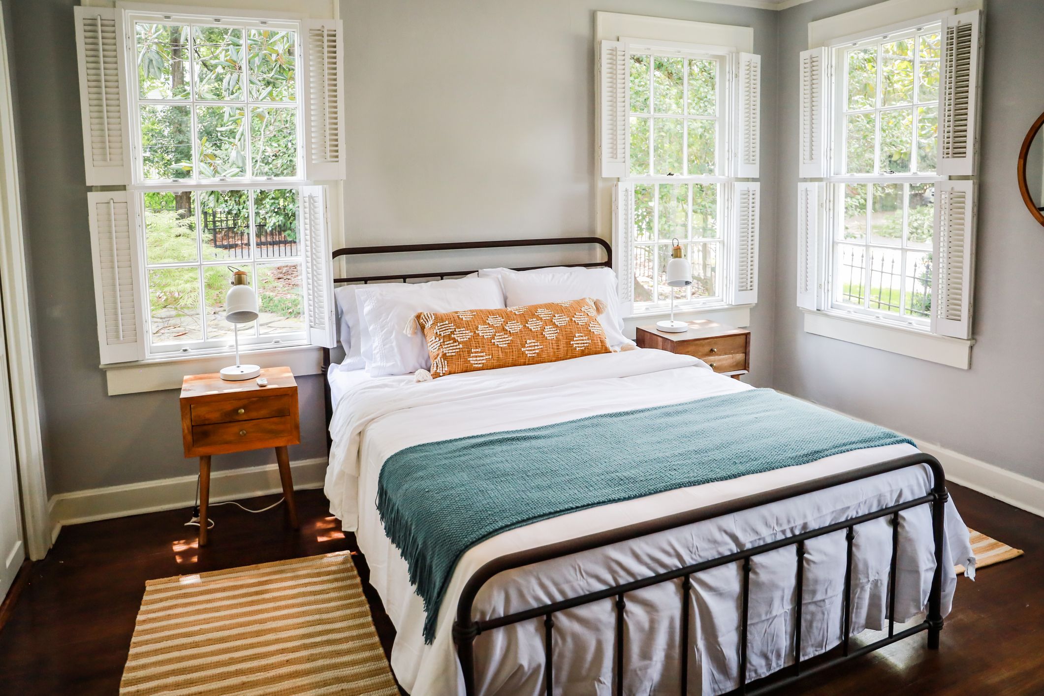 38 Essentials for the Perfect Guest Bedroom - Bless'er House