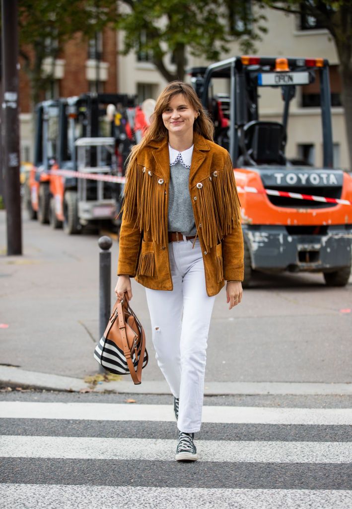 Cómo combinar un pantalón blanco en invierno