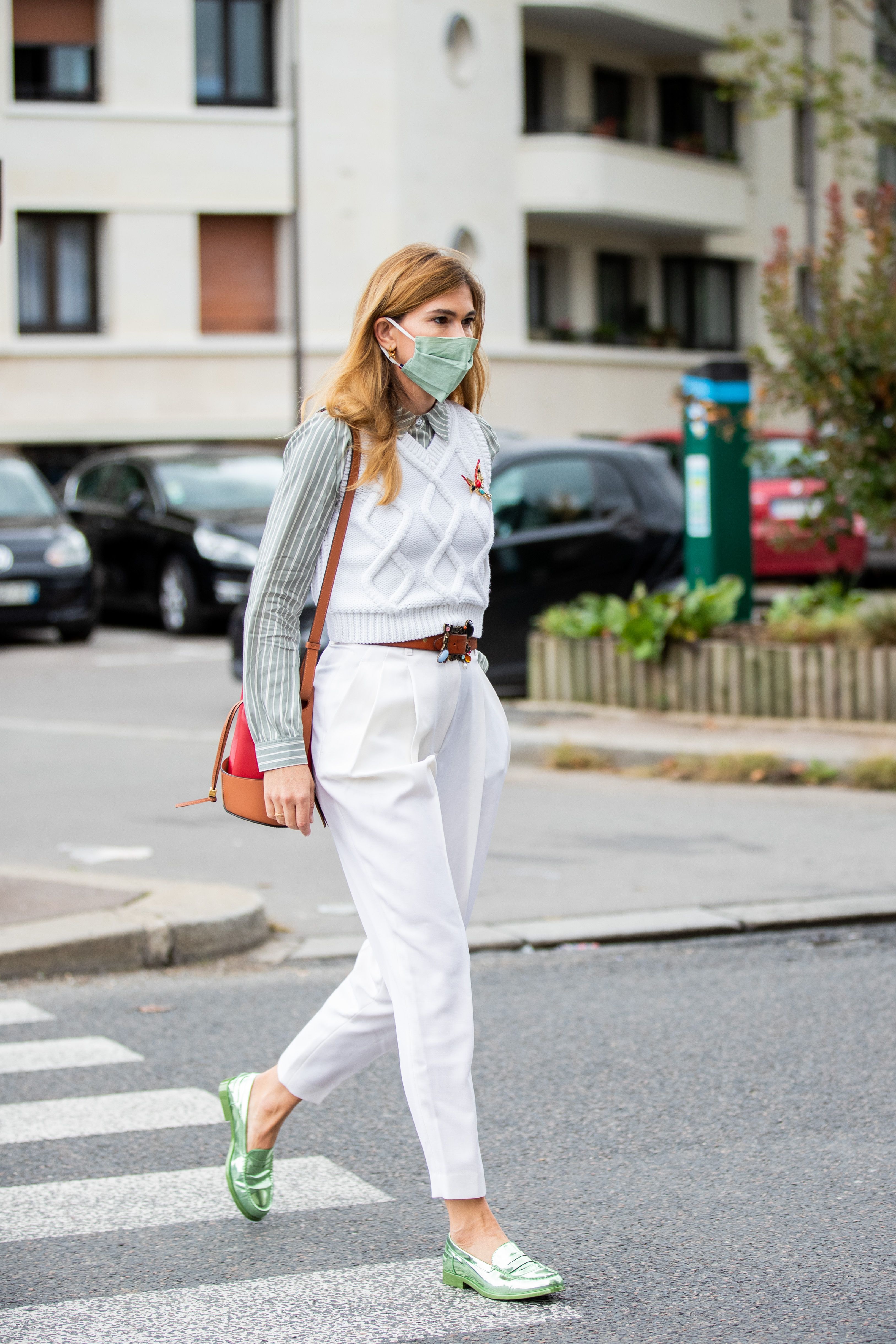 Pantalones blancos clases de estilo para llevarlos en invierno