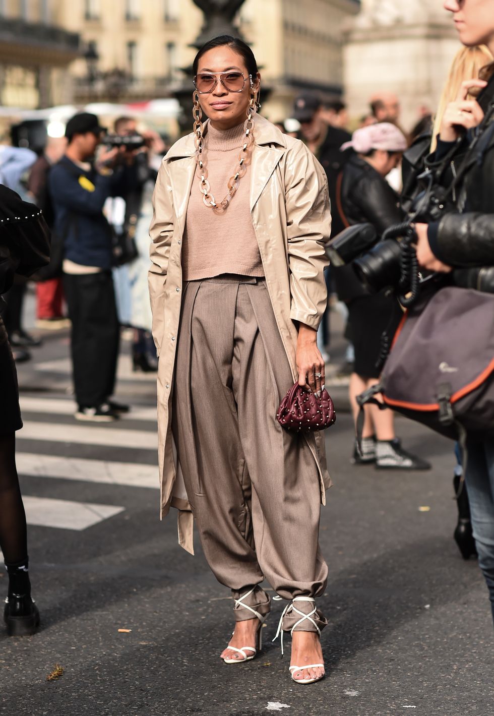 Street Style : Paris Fashion Week - Womenswear Spring Summer 2020 : Day Five