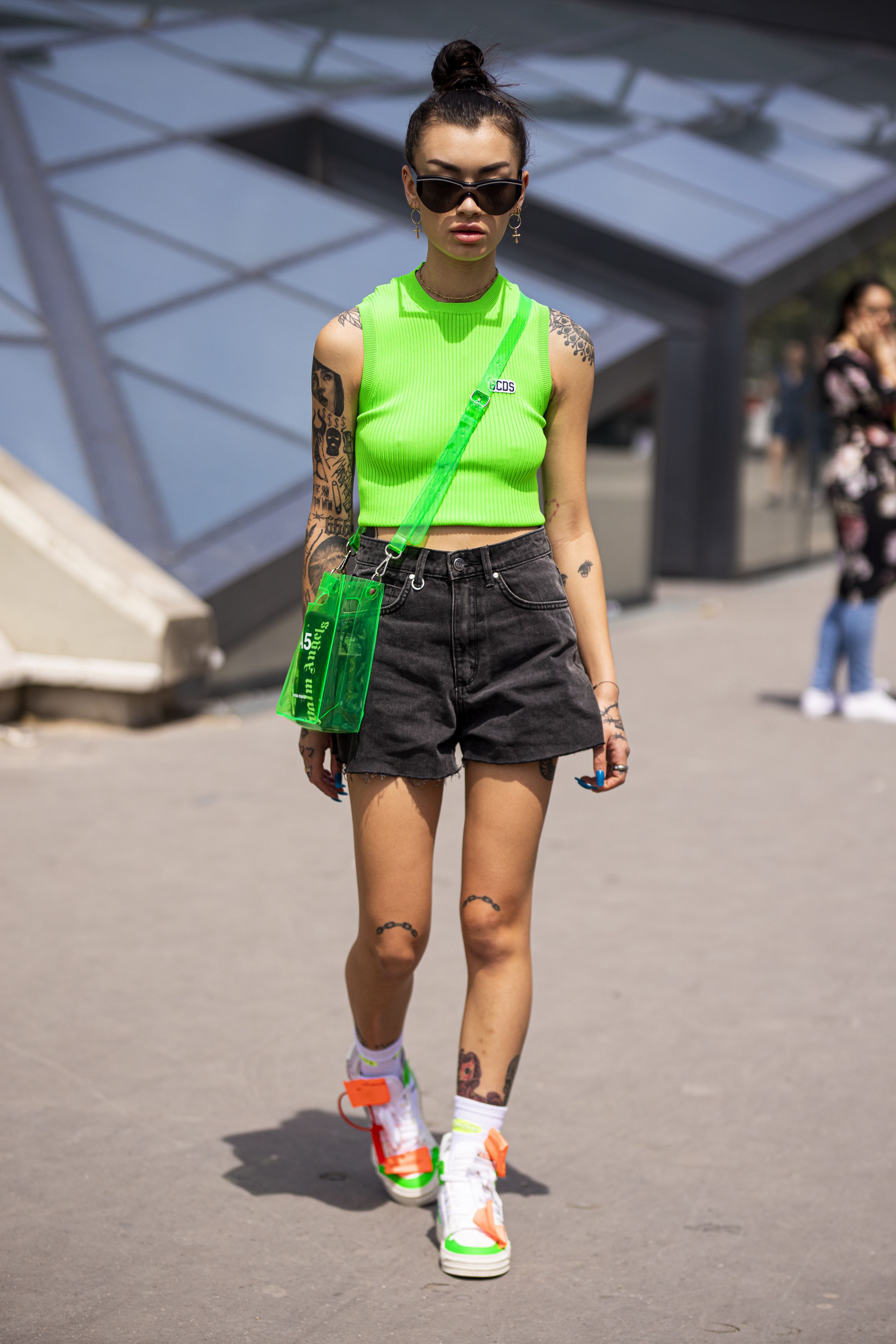 Cómo vestirse cuando hace mucho calor: ideas de streetstyle para
