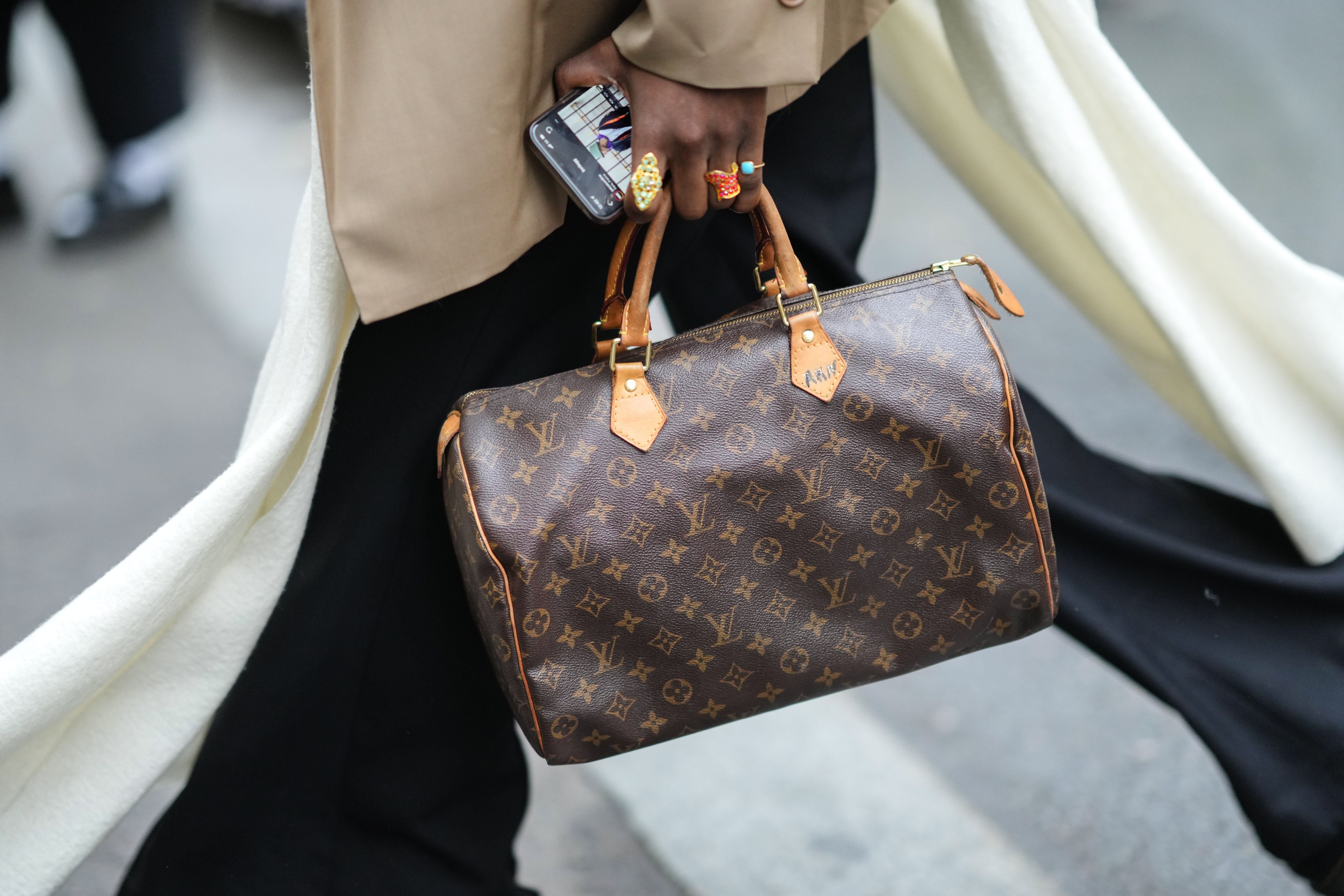 How to Spot a fake Louis Vuitton Bag  The Archive