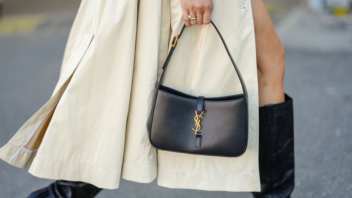 Ways to Wear a Mini Crossbody Bag That's Trending Right Now