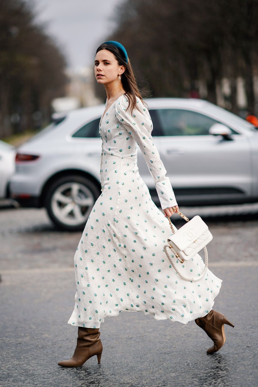 Street Style - Paris Fashion Week Womenswear Fall/Winter 2019/2020 : Day Nine