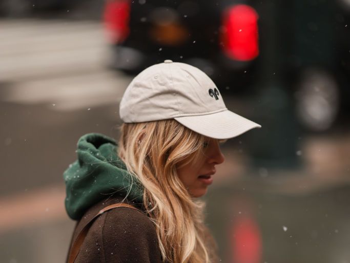 Colbacco da donna: il cappello più fashion dell'inverno