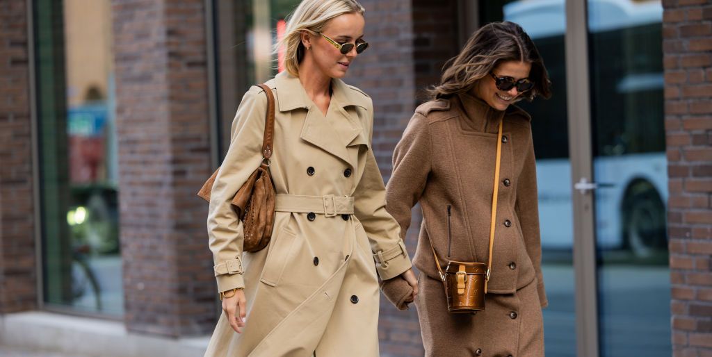 Guest Wears Beige Trench Coat Brown Bag And A Guest Wears News Photo 1695751724 ?crop=1.00xw 0.753xh;0,0&resize=1200 *