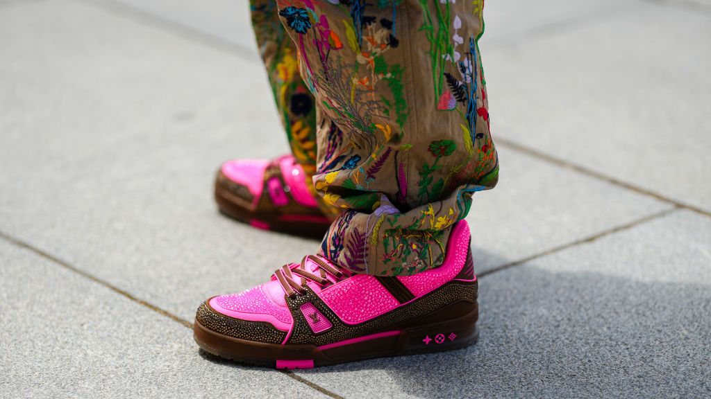 Las 13 mejores marcas de zapatillas de mujer - Vestir con Estilo