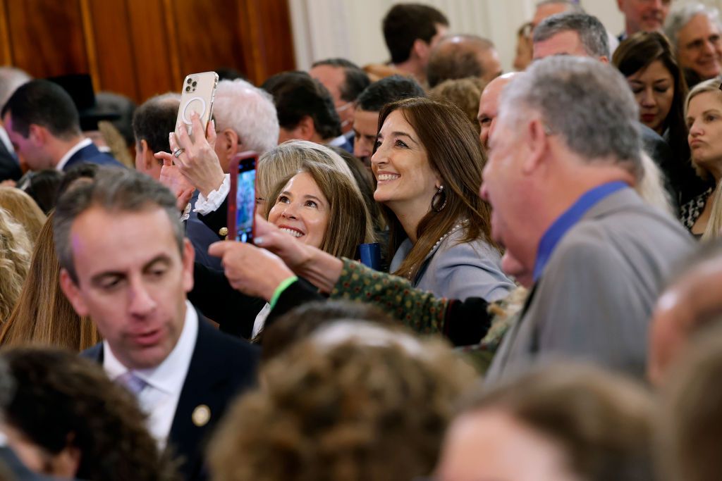 See Photos Of The White House's First-Ever Rosh Hashanah Party, Hosted ...