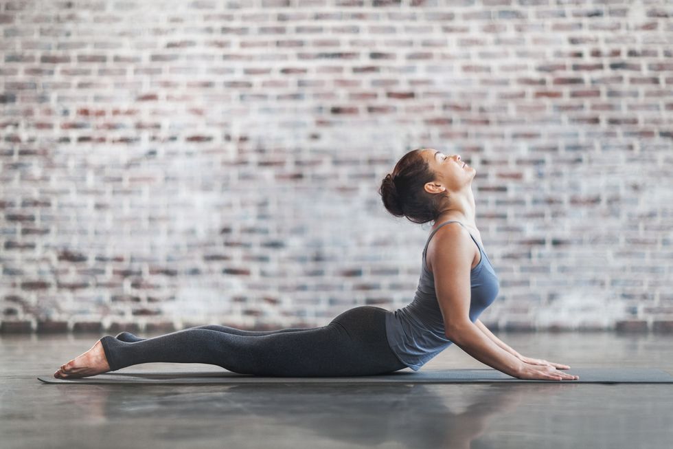 Guía para empezar a hacer yoga desde cero y en casa