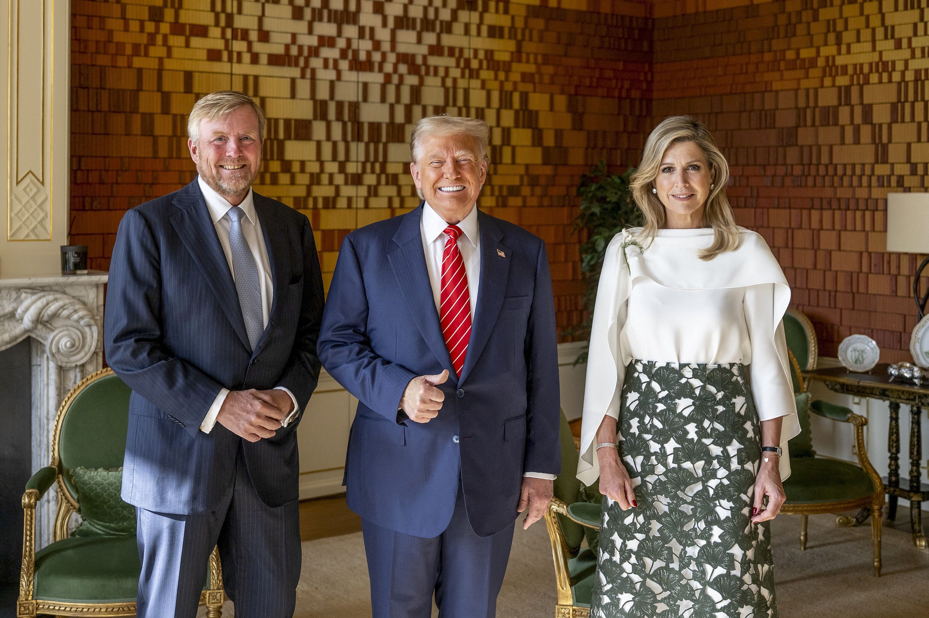 El polémico gesto de Máxima de Holanda burlándose en la cara de Donald Trump