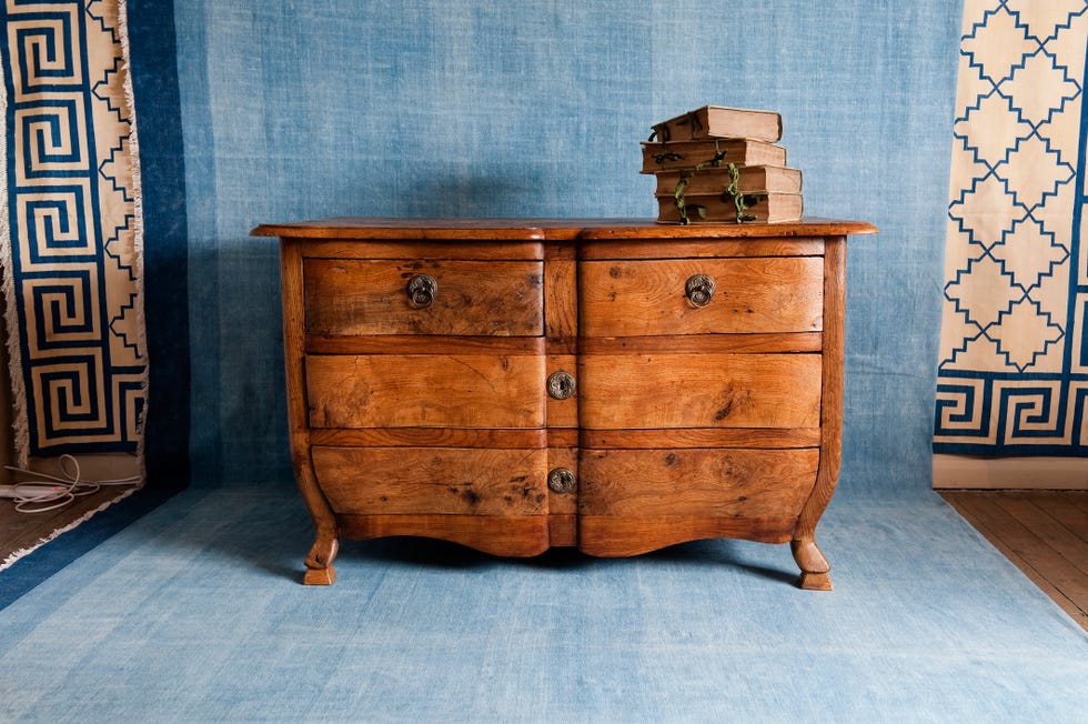 guinevere's antique shop