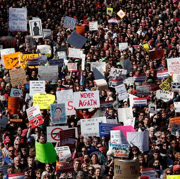 hundreds of thousands attend march for our lives in washington dc