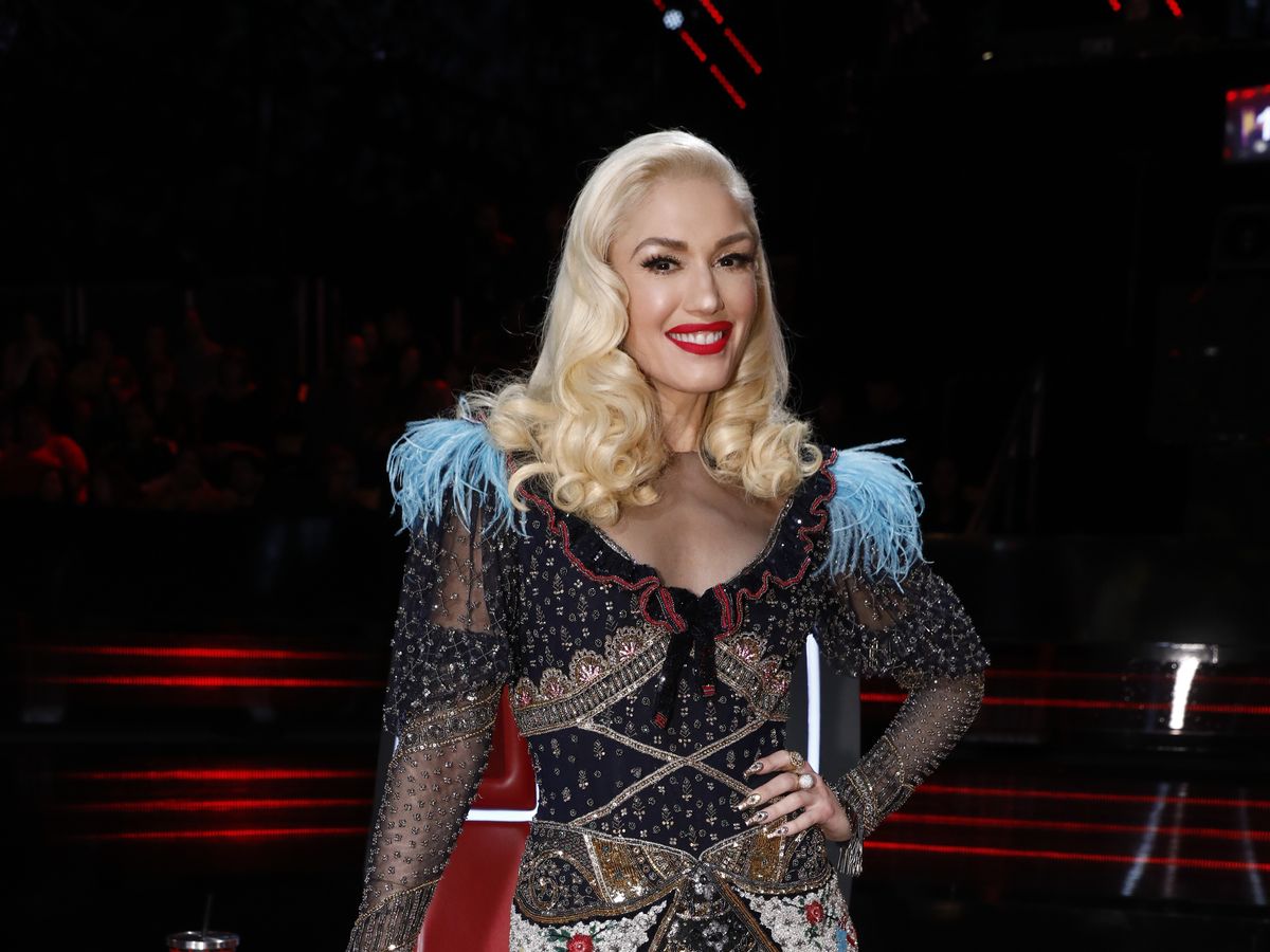 Fans Are Totally Bombarding Gwen Stefani's New Instagram With Heart-Eyes  Emojis