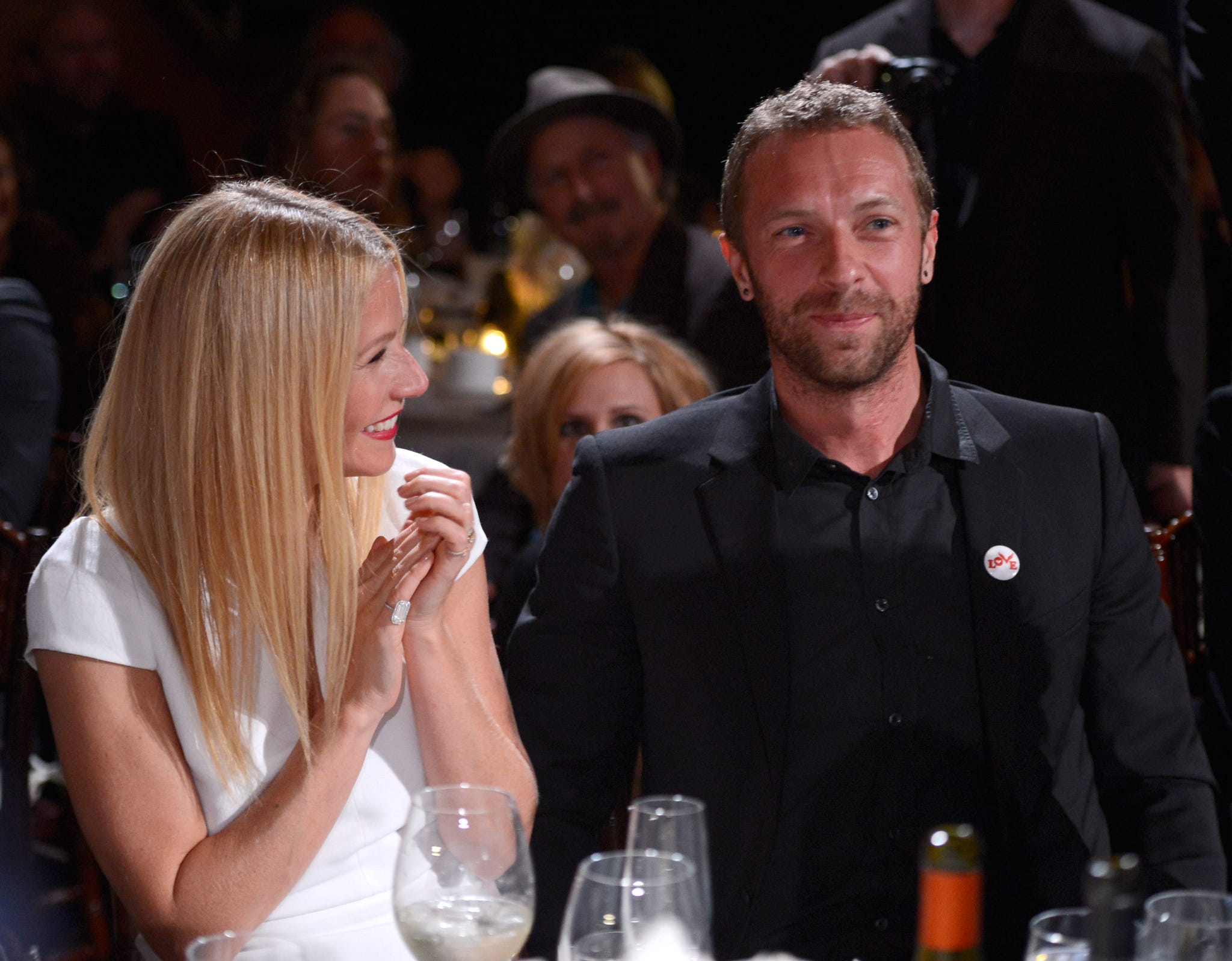 Gwyneth Paltrow y Brad Falchuk se fueron de luna de miel con Chris Martin-  Gwyneth Paltrow celebra su luna de miel con su ex