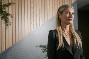 Gwyneth Paltrow draagt mondkapje tegen coronavirus