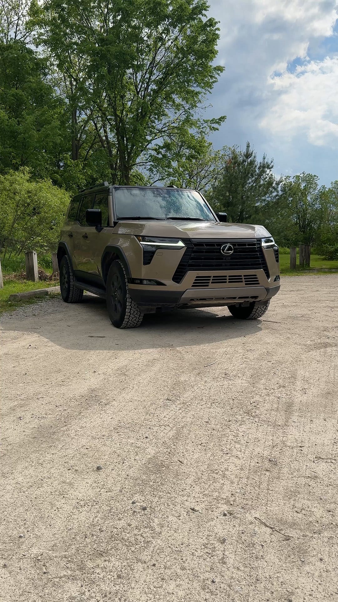 We Play around with 3 Neat Features on the 2024 Lexus GX550