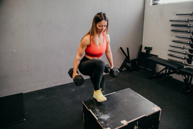 https://hips.hearstapps.com/hmg-prod/images/gym-mistakes-6830868d1a1bc.jpg?crop=1.00xw:0.751xh;0,0.0791xh&resize=640:*