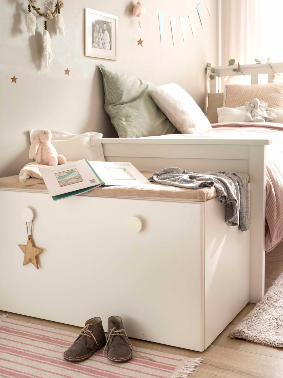 habitación infantil de estilo nórdico