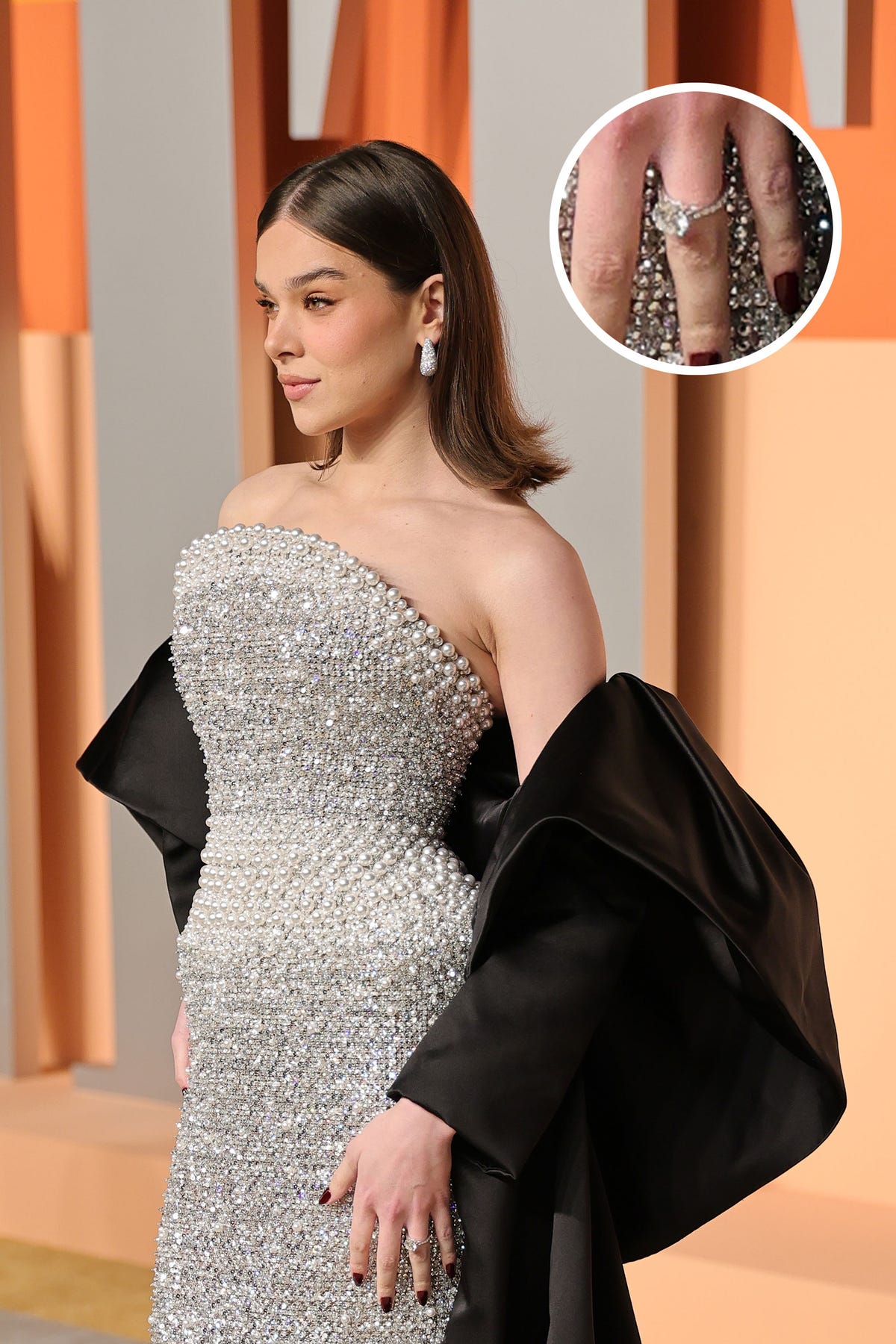 Anteprima di Hailee Steinfeld, Michael B. Jordan e Wunmi Mosaku prendono il posto caldo | Dove sta la bugia? | ELLE